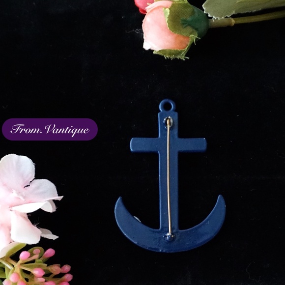 ⚓ VINTAGE Blue Striped Anchor Pendant / Brooch / Scarf Pin 🧷 - Picture 3 of 5